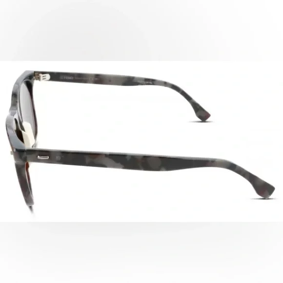 Fendi Gray Tortoise Unisex Sunglasses full inclusion worn once - Picture 14 of 16